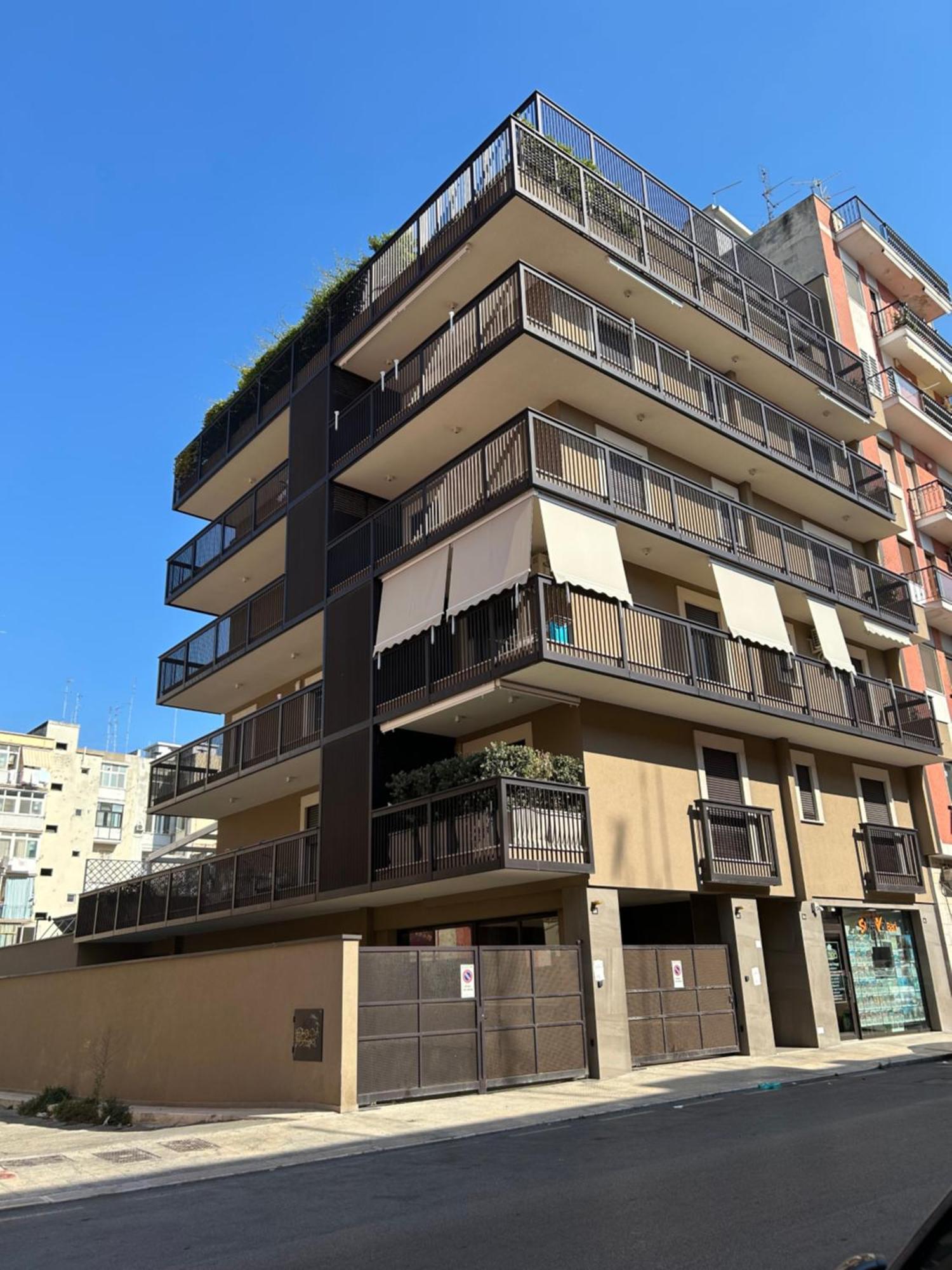 Residence Petroni 16 Bari Buitenkant foto